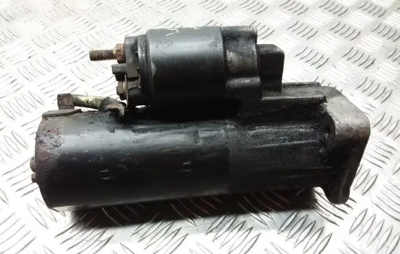 Volkswagen PASSAT B5 Starter motor