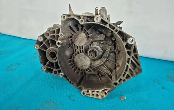 Opel Insignia A Manual 6 speed gearbox 55561696