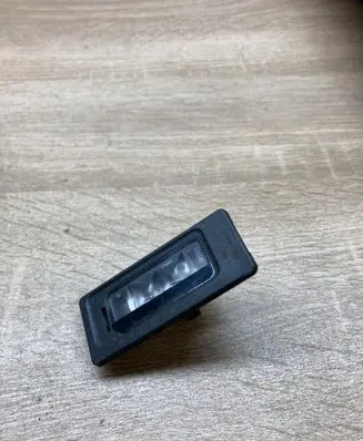 Volkswagen Golf VII Number plate light 3AF943021A 185001