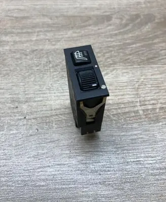BMW 5 E39 Seat heating switch 8352259 03055000
