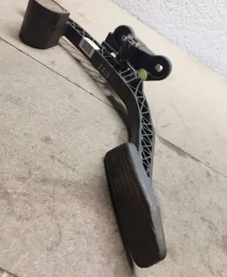 Hyundai Tucson JM Accelerator throttle pedal 327652E200 PA66GF35