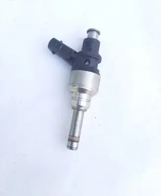 Audi A5 8T 8F Fuel injector 106E036G 104390511 2105100