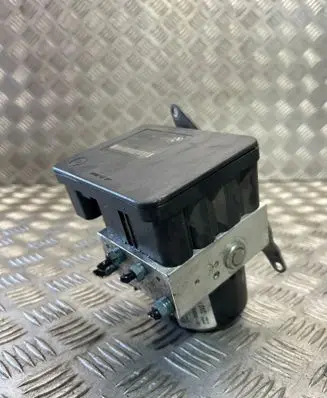 BMW 3 E92 E93 ABS Pump 6789301