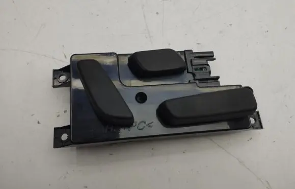 Mazda CX-5 II Seat control switch 