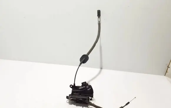 Renault Arkana Front door lock 805032101r