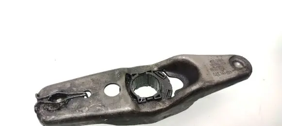 Volkswagen Polo Clutch release arm fork 02T141153C 02T141719c