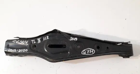 Rear control arm