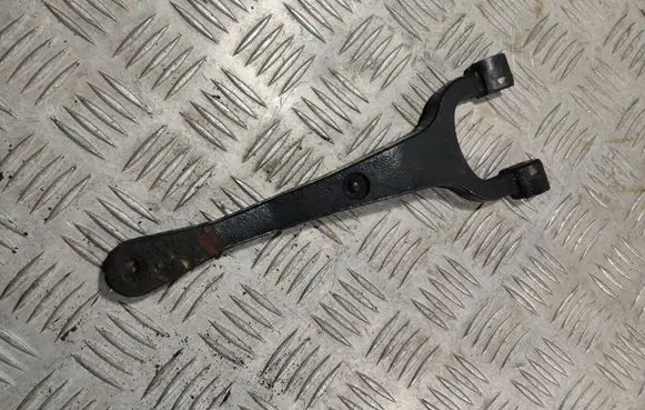Mitsubishi Pajero Sport I Clutch release arm fork 