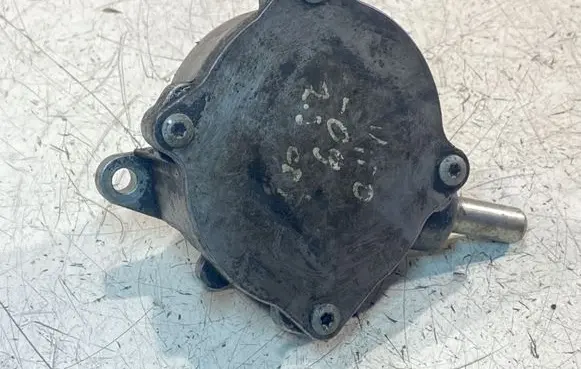 Mercedes-Benz Vito Viano W639 Vacuum pump 1231052