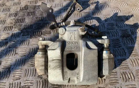 KIA Sportage Front brake caliper