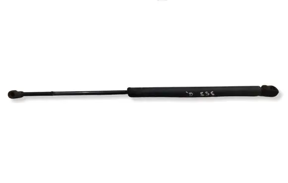 Volkswagen Golf IV Tailgate strut