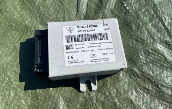 Porsche Panamera (970) Tire pressure control unit 97061810305 PPT21601
