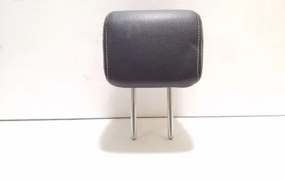 Mitsubishi Outlander Rear seat headrest 