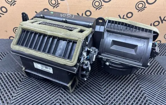 Chevrolet Corvette C6 Interior heater climate box assembly 15842778