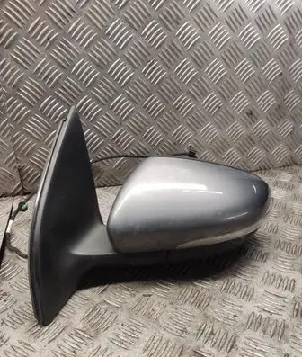 Volkswagen Golf VI Front door electric wing mirror 