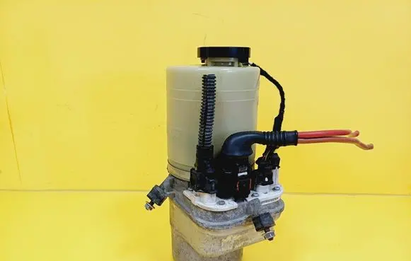 Opel Vectra C Power steering pump 