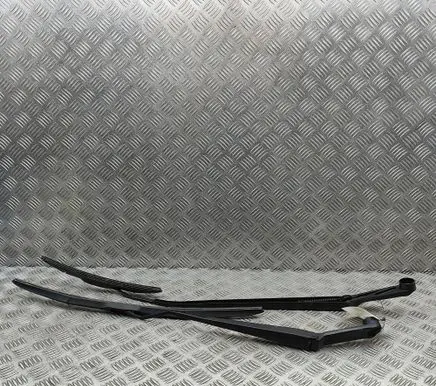 Suzuki SX4 S-Cross Windshield/front glass wiper blade 3834061M10 3834061M40