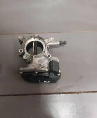 Opel Insignia A Throttle valve 50569200