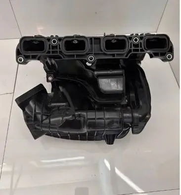 Mitsubishi Outlander Intake manifold 1540A095