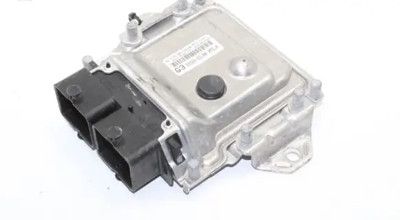 Suzuki SX4 Engine control unit/module 3392055L00 0261S04536