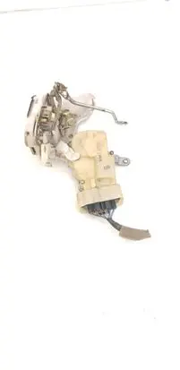 Toyota Yaris Front door lock 991283