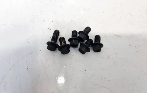 Nuts/bolts