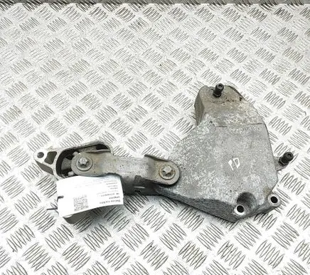 Mercedes-Benz CLA C117 X117 W117 Engine mount bracket A2702230002 A2462400809