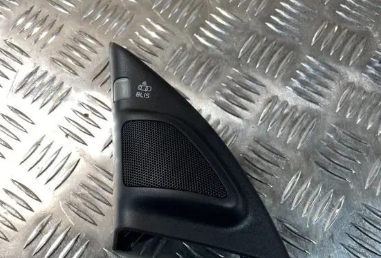 Volvo V70 Front door speaker 30781067