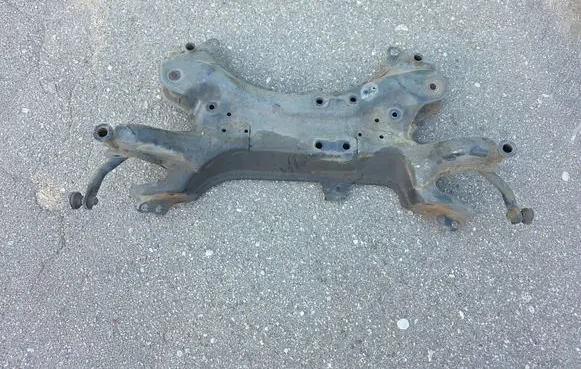 Lexus CT 200H Front subframe