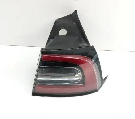 Tesla Model 3 Rear/tail lights 107739800H