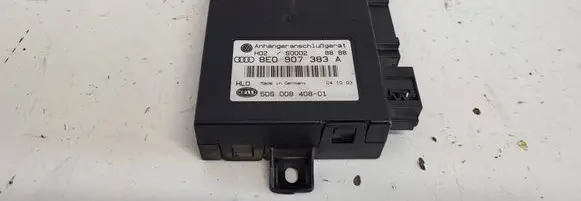 Volkswagen Touareg I Tow bar trailer control unit/module 8E0907383A S0002 5DS00840801