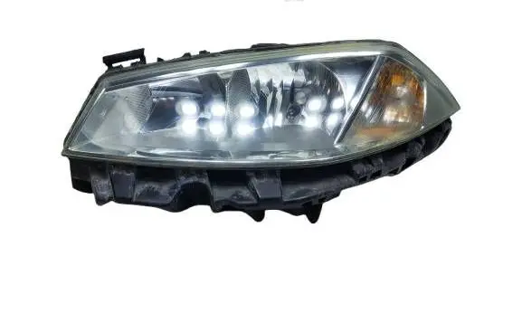 Renault Megane II Headlight/headlamp 7701064018-KASACJA 7701064018