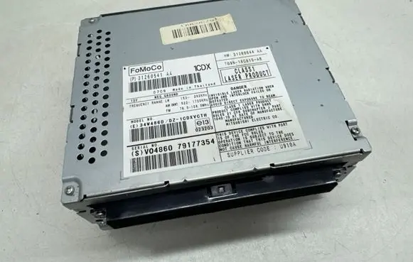 Volvo XC70 Radio/CD/DVD/GPS head unit 31260541AA