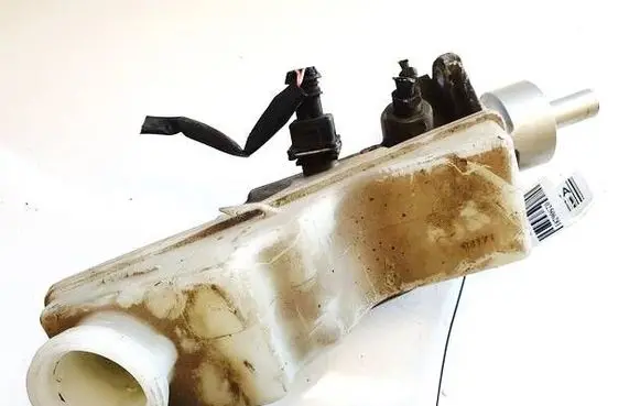 Toyota Avensis T250 Master brake cylinder 0204251172