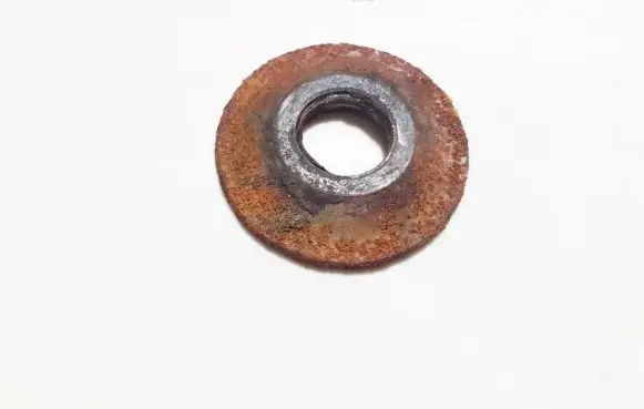 Subaru Forester SF Coil spring mount 