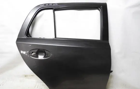 Toyota Urban Cruiser (XP110) Rear door