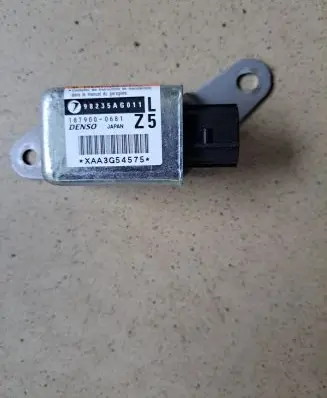 Subaru Legacy Airbag deployment crash/impact sensor 98234AG011 1879000681 XAA3G54575