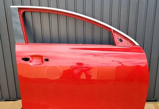 KIA Ceed Front door 