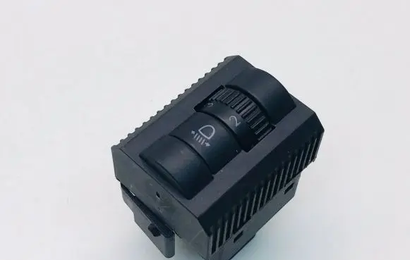 Volkswagen Polo IV 9N3 Headlight level height control switch 6Q0941333B