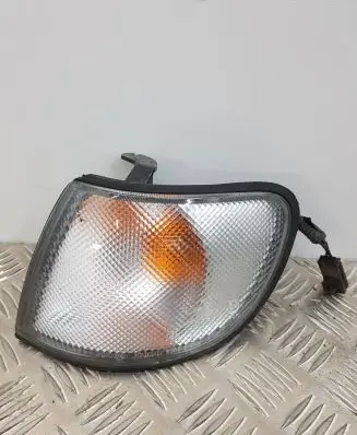 Nissan Sunny Front indicator light 6R010250