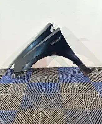 Toyota Auris E180 Fender 