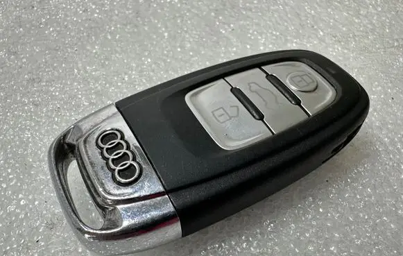 Audi A6 S6 C7 4G Ignition key/card 8K0959754