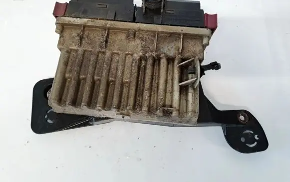Volkswagen II LT Coolant fan relay 9685401 968540-1