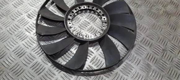 Volkswagen PASSAT B5 Fan impeller 058121301B