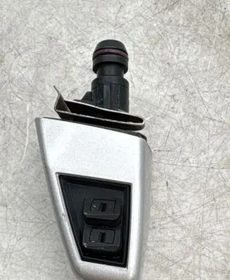BMW X3 E83 Headlight washer spray nozzle 3411430 51133411430
