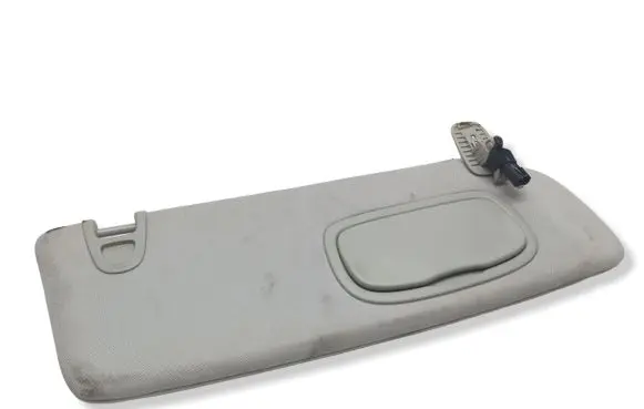Chrysler Pacifica Sun visor