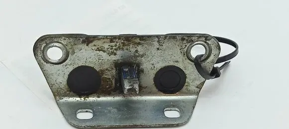 Mercedes-Benz 190 230 W110 W111 Trunk lock loop
