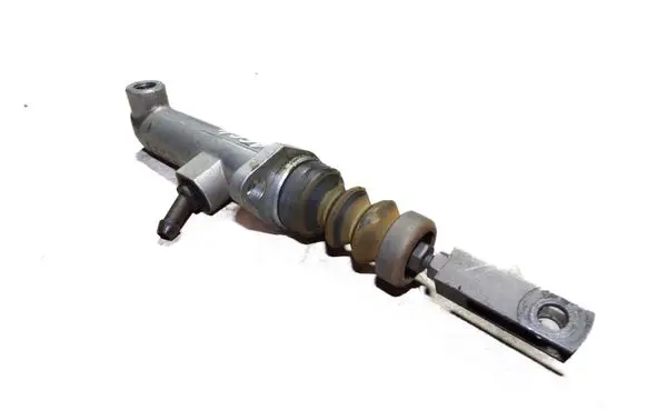 Audi A6 S6 C4 4A Clutch master cylinder 6284004031