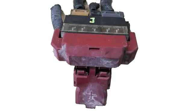 Nissan Juke I F15 Positive cable (battery)
