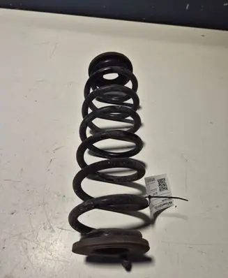 Volkswagen Touran II Rear coil spring